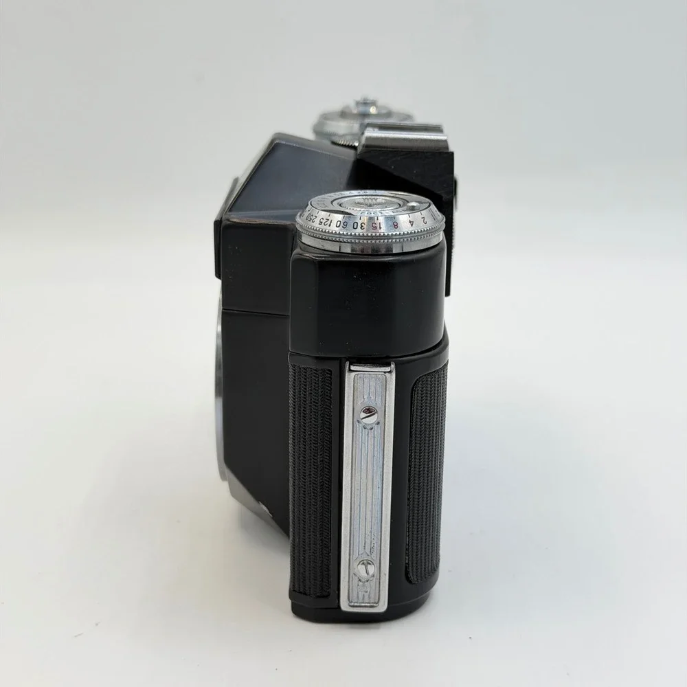 Zenit-E 35mm Film SLR Camera Body Black Soviet USSR M42 Mount Vintage 73017900